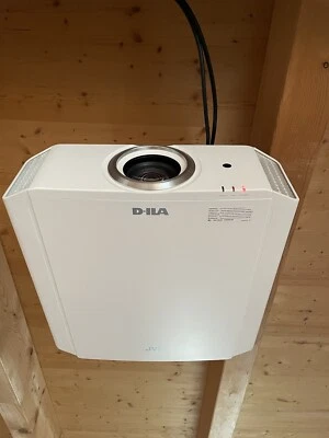 JVC DLA-X500RWE - Bild 1 von 2