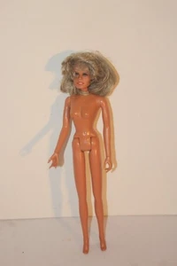 MEGO 1975 Farrah Fawcett 12,5 Zoll NACKTE hellbraune Puppe Hongkong Wimpern gelenkige Handgelenke - Bild 1 von 7