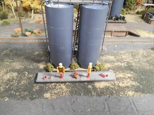 HO Minitanks Custom Detailed Hand Painted Fuel Storage Tanks with Gas Pumps - Picture 1 of 4