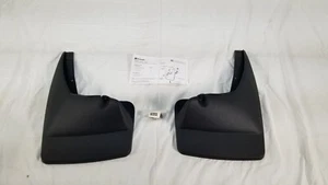 NEW 2007-2014 Yukon Suburban Tahoe Front Mud Splash Guard Pair 19212820 OEM - Picture 1 of 7