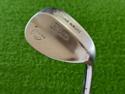 1948 Wilson Golf Top-Notch Goose-Neck Pitching Niblick (Wedge) Right Handed PW - Image 1 of 4