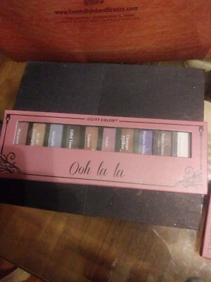 CITY colour Ohh La La Eyeshadow Palette - 10 Shades. - Image 1 of 4