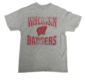 Wisconsin Badgers Football NCAA Boys Distressed T-Shirt - Picture 1 of 1