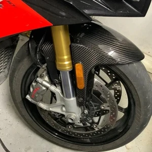 100% Real Carbon Fiber Front Fender For 2010-2020 Aprilia RSV4 Tuono V4 Mudguard - Picture 1 of 2