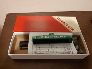 Red Caboose TYPE 103W 10,000 GALLON TANK CAR CITIES SERVICE RC-3011-1 HO