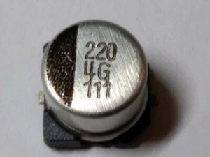 Electrolitic Capacitor 220uF 4V Co SMD 220u 4v - Late / Last Units - Zdjęcie 1 z 5