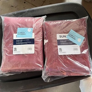 Curtain 2 Panel Burgundy Red Rod Pocket Blackout Sun Zero Oslo Energy Saving NEW - Picture 1 of 4