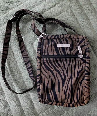 Bolsa tiracolo Baggallini estampa zebra, verde oliva/preto-viagem, vários bolsos - Imagem 1 de 4