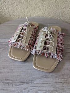 Ladies Flat Lace Up Front Slip On Size 7 Brand New Ex Display - Picture 1 of 3