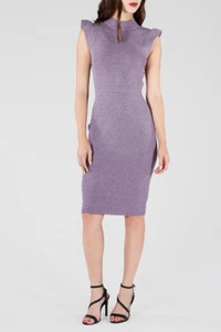 Neu mit Etikett WOW Couture Strickkleid Lavendel tailliert - Bild 1 von 3