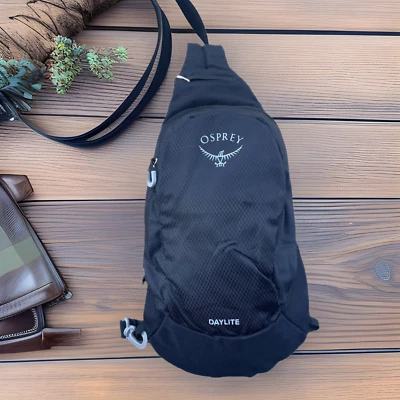 Osprey Men's Outdoor City Crossbody Chest Bag Daylite Sling Bag 6L Bag Xmas Gift - Image 1 of 4