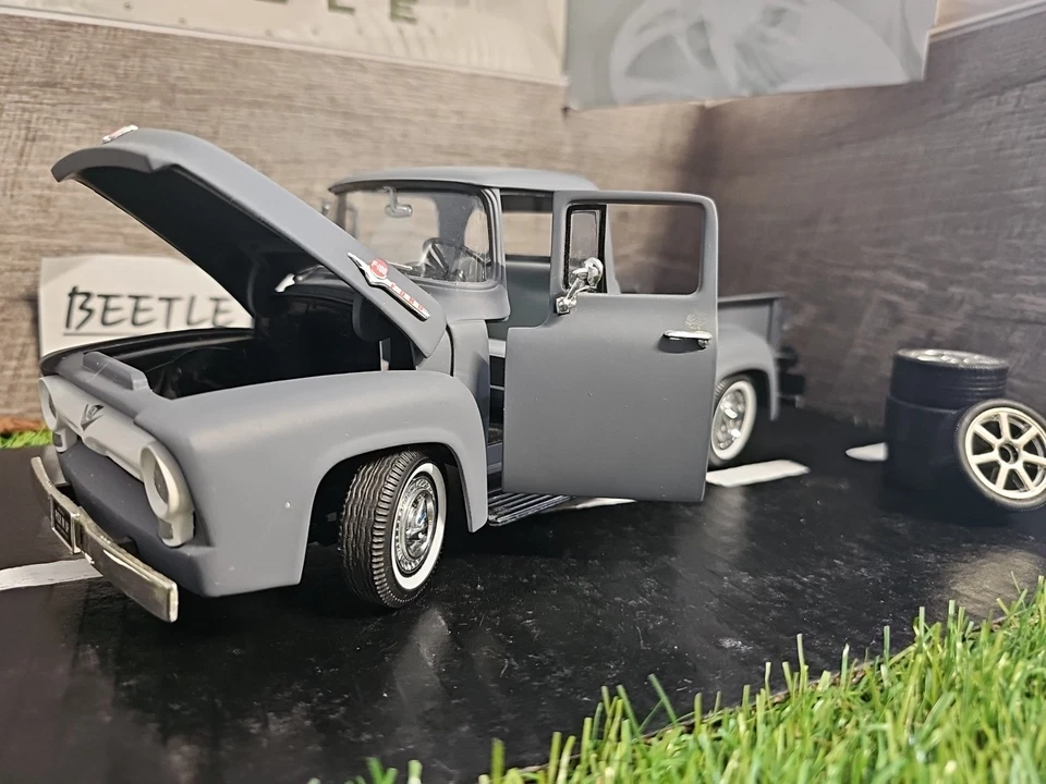 Camión diecast Ertl American Muscle 1956 Ford F-100 escala 1:18 sin caja **leer** Foto 1 de 4