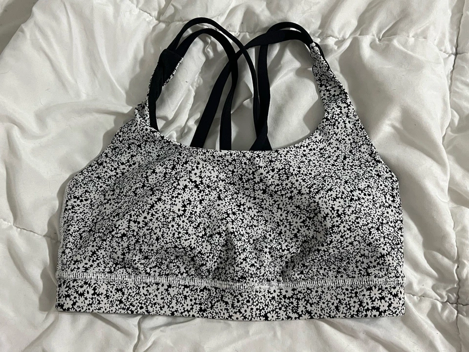 Sujetador Lululemon Energy Negro + Blanco Ditzy Daisy Talla 6 Foto 1 de 4