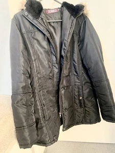 Hooded raincoat for women size 12 UK/ 40 Eur - Picture 1 of 6
