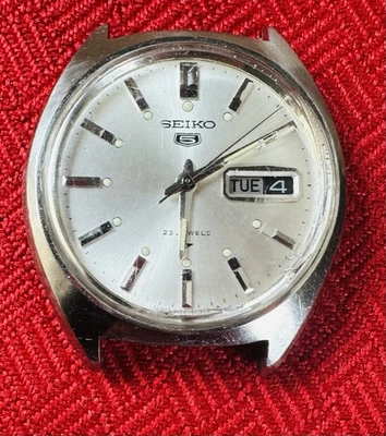 Seiko 5 Automatic 5126-8030 23J Silver Dial Day Date Watch 1968 Japan Tested - Image 1 of 4