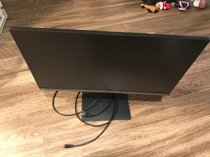 Samsung 27'' Widescreen LCD 16:9 IPS Monitor - S27R650FDN. - Picture 1 of 9