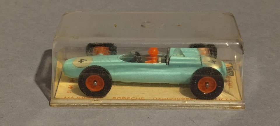 Vintage Majorette Rail Route #2 Porsche race car - Rare  Color - in crystal box - Immagine 1 di 4