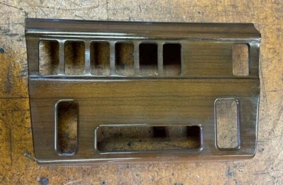 86-95 MERCEDES BENZ 300TE W124 SEDÁN VAGÓN TABLERO CENTRAL MOLDURA DE MADERA FABRICANTE DE EQUIPOS ORIGINALES 7 orificios Foto 1 de 4