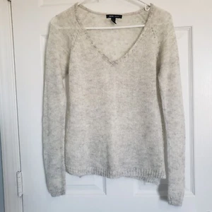 MNG Basics V-Neck Sweater Size S Gray Cream Lightweight Demure Girlhood SOFT - Picture 1 of 11