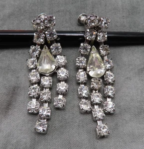 Vintage Rhinestone Earrings Statement Clip On Clear Faceted Crystal 2 inch 558m - Picture 1 of 10