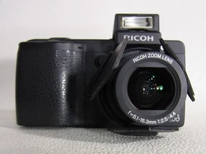 RICOH  RICOH GX200 Black, f/2.5, 3x ,2.7, 12MP Excellent from JAPAN RICOH USED - Picture 1 of 24