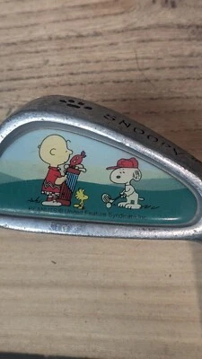 5 Piece Kids Golf Club Peanuts Snoopy. Putter, Wedge, Driver And 6 And 5 Iron. - Image 1 of 4