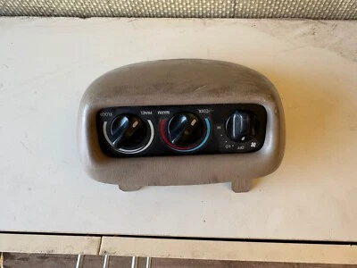1997-2002 FORD EXPEDITION ,LINCOLN NAVIGATOR REAR CLIMATE CONTROL & TRIM BEZEL - Image 1 of 4