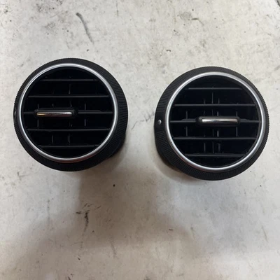 Audi A3 2009-2013 tablero delantero izquierdo derecho salida de ventilación de aire calefacción CA 8P0-820-901 OEM Foto 1 de 4