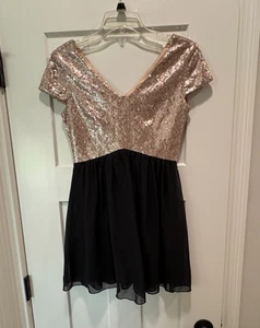 Speechless Gold Pailletten schwarz Chiffon V-Ausschnitt Party Cocktailkleid Junior Größe 3 - Bild 1 von 3