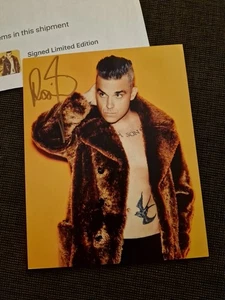 Original Robbie Williams XXL Autogrammkarte Limitierte Edition aus dem RW Shop - Bild 1 von 3