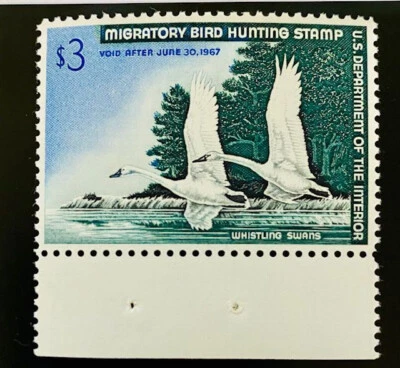 US Scott #RW33 Mint Very Lightly Hinged Duck Stamp Cat $100 - Image 1 of 2