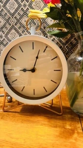 Orologio da scrivania retrò, Coppe e bianco 5,9x2,4x8,26 in NUOVO - Foto 1 di 4