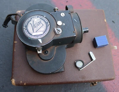 Câmera de Vídeo Filme Vintage Victor Animatograph Cine 16mm Modelo 3 com Lente F2.7 1" - Imagem 1 de 4
