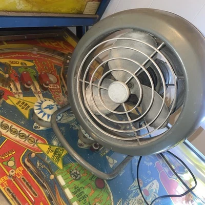 Ventilador vintage años 50 Vornado Jr B 18C1-4 2 velocidades para piezas/reparación no funciona Foto 1 de 4