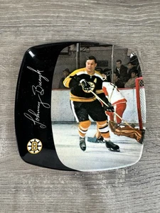 Cenicero de plato de caramelo Johnny Bucyk de los Boston Bruins de 1970 firmado por la NHL en la parte posterior - Imagen 1 de 4