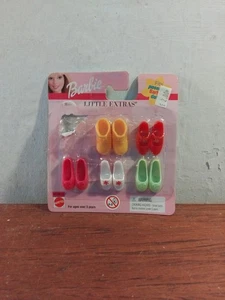 Barbie Schuhe aus dem kleinen Extras Sortiment - Bild 1 von 12