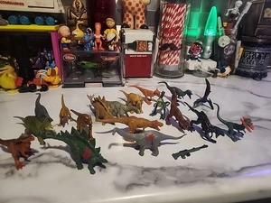 Giant Jurassic World Mini Dino Action Figure Lot - Picture 1 of 10