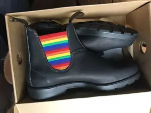 NUEVO EN CAJA BLUNDSTONE RARO 2015 NEGRO/COLOR ARCO IRIS ELÁSTICO 11 US/10AUS--ENVÍO GRATUITO - Imagen 1 de 7