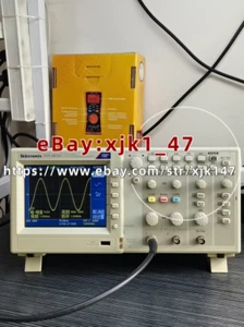 1PC Used Tektronix TDS2022C Digital Oscilloscope 200 MHz 2 Channels 2GS/s /xjk - Picture 1 of 2