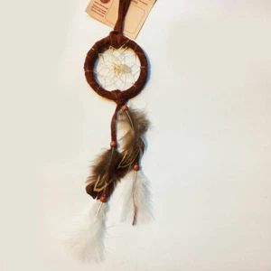 Capteur de rêves diamètre 6 cm marron AMERINDIEN HURON 5 Nations Canada - Picture 1 of 1