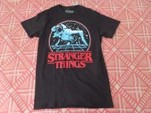 Stranger Things Demogorgon TShirt Netflix Größe Small Schwarz Neu mit Etikett - Bild 1 von 8
