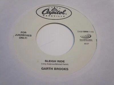 GARTH BROOKS RARITY   jukebox 45  wonerful time  " sleigh ride "  n.mint  RK34 - Image 1 of 2