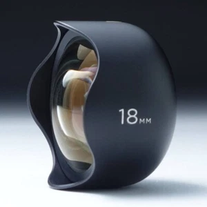 Smartphone 18mm Wide Angle Lens by Moment  M-Series Lens Cover Original box Exce - Picture 1 of 5