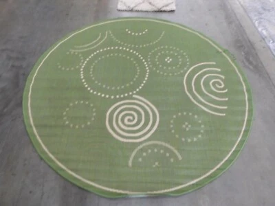 OLIVE 6'-7" Round Damaged Binding Rug Less Price 1172606370 CY1906-1E06-7R - Image 1 of 4