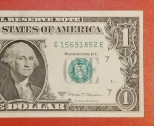 Uncirculated Misaligned $1 One Dollar Serial Number G15691852E 2017A - Picture 1 of 4