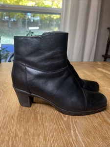 Clarks Stiefel Damen 9 M schwarz Leder Reißverschluss Blockabsatz bequeme Booties - Bild 1 von 9