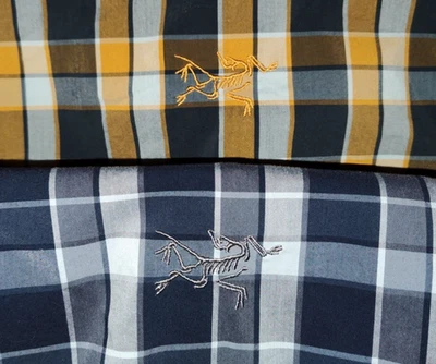 LOTE DE 2 camisas abotonadas a cuadros de mezcla de algodón manga corta Arcteryx para hombre pequeñas S Foto 1 de 4