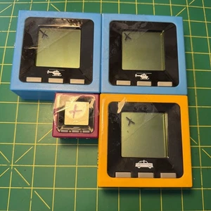 LOTE DE 4Radica Cube World PARA REPUESTOS REPARACIÓN BLOQUE GLOBAL NO DELGADO FUNCIONANDO - Imagen 1 de 9