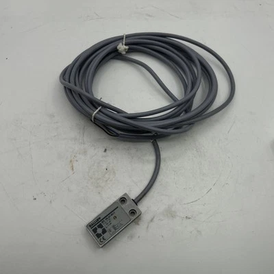 Balluff BES 516-347-M0-C  Proximity Switch 3 Wire 10-30 V DC BES516347MOC - Image 1 of 3
