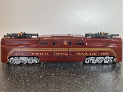 Tyco HO gauge Pennsylvania Railroad GG-1 electric loco in dark red Livery - Image 1 of 4